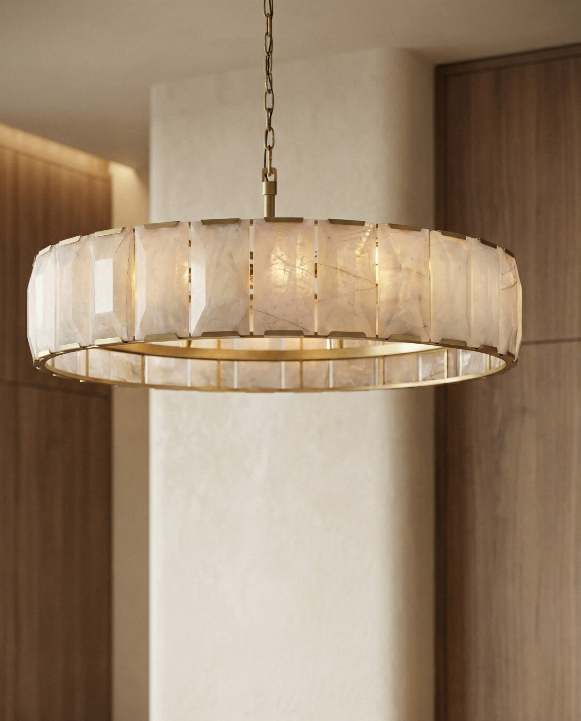 Seranova Grand Pendant