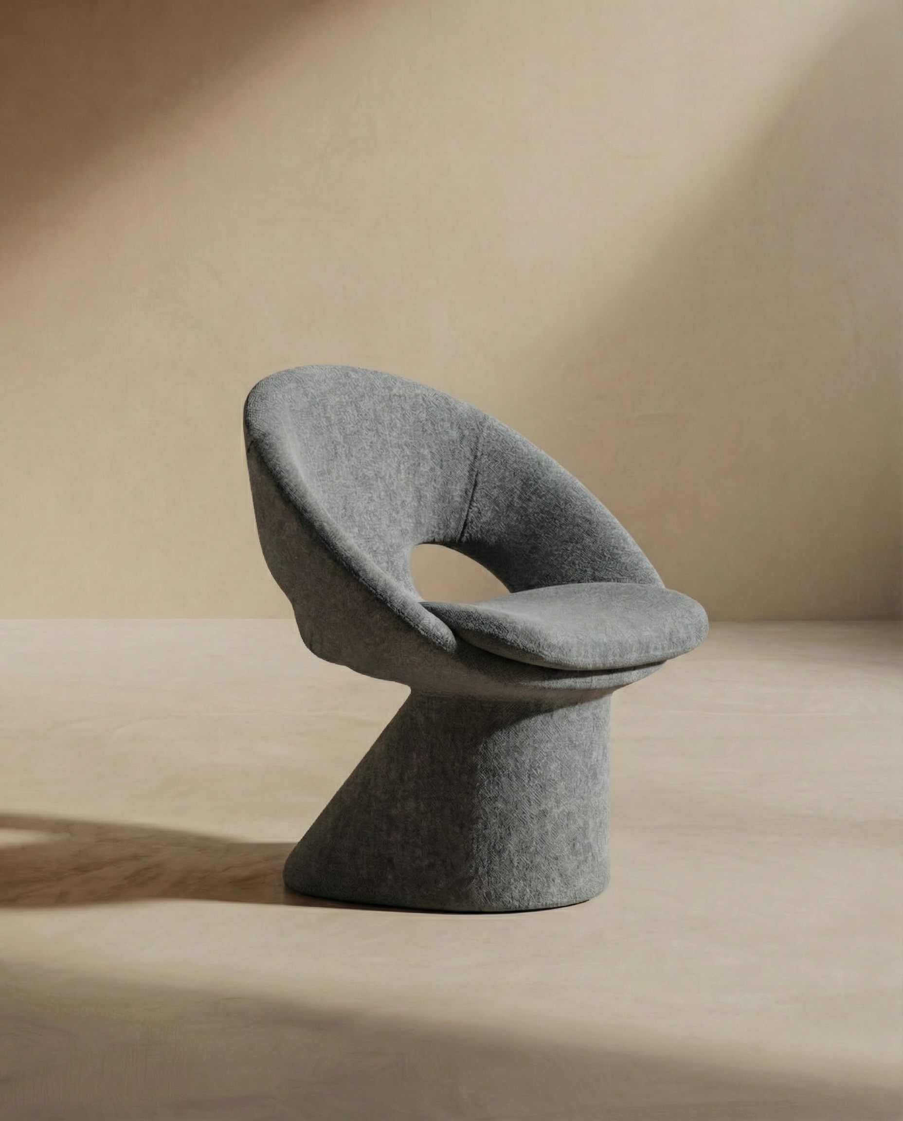 Evara Pedestal Dining Chair