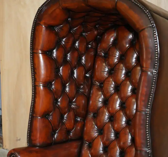 The Hooded Hush Chair