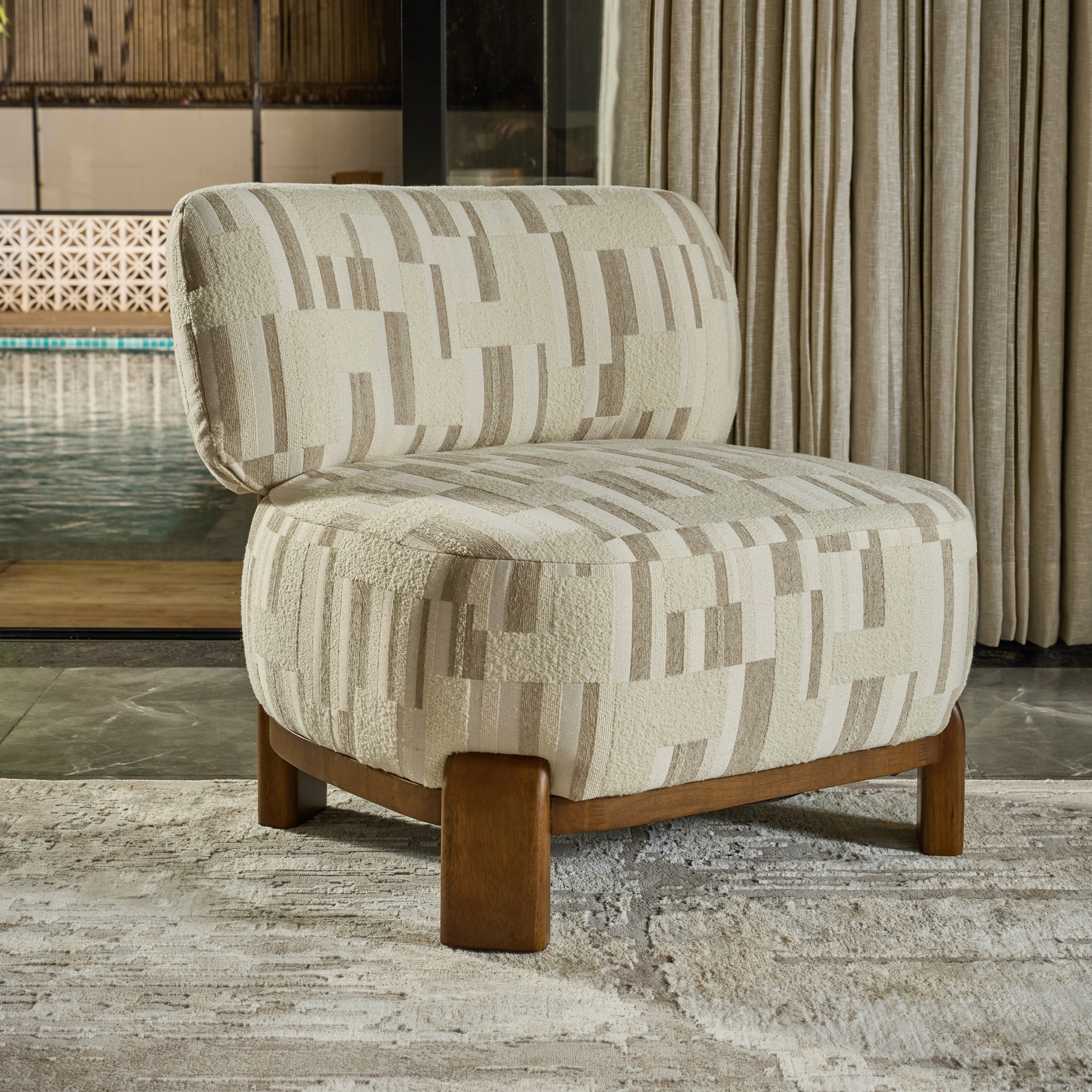 Hakone Lounge Chair