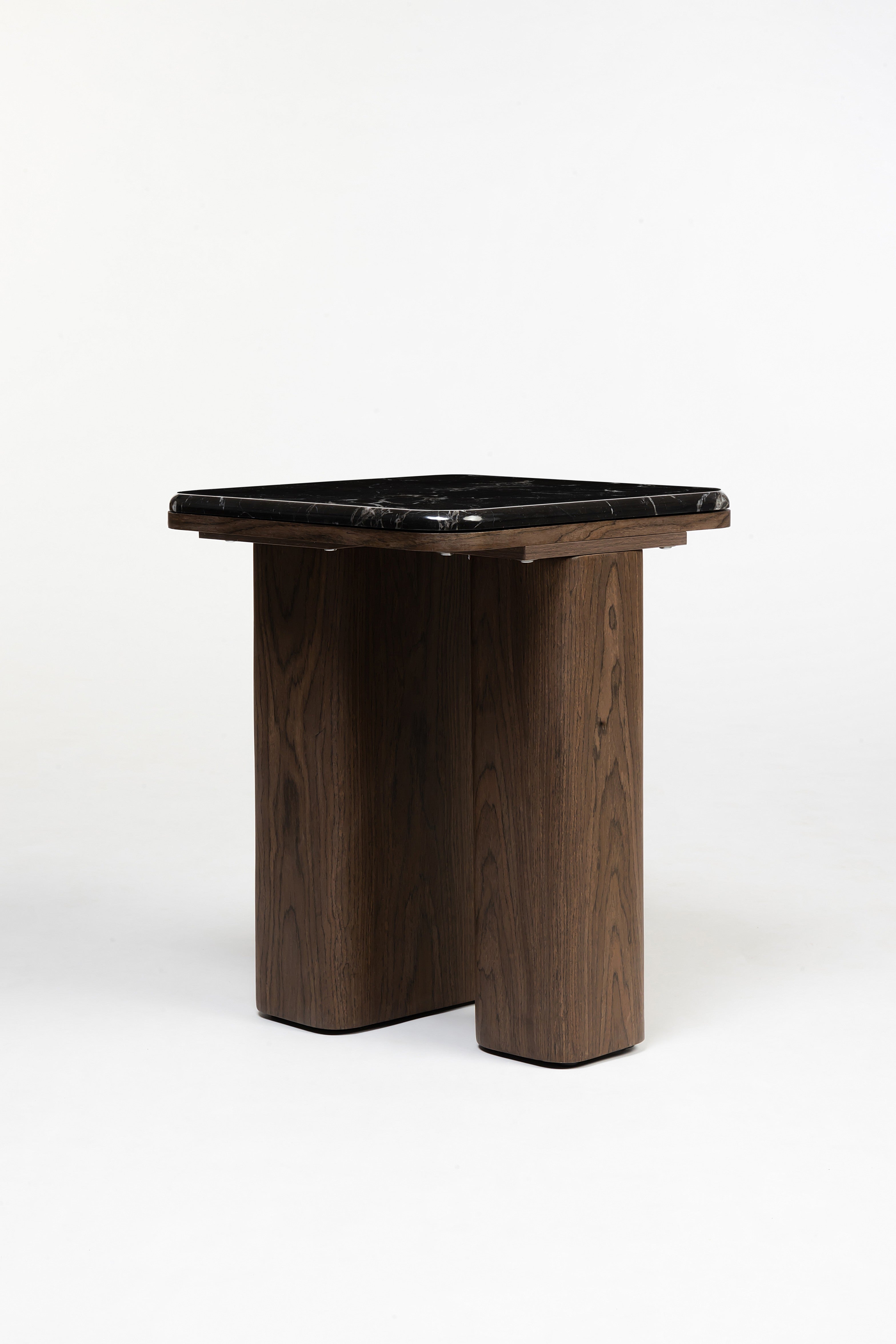 Totem Accent Table, Noir