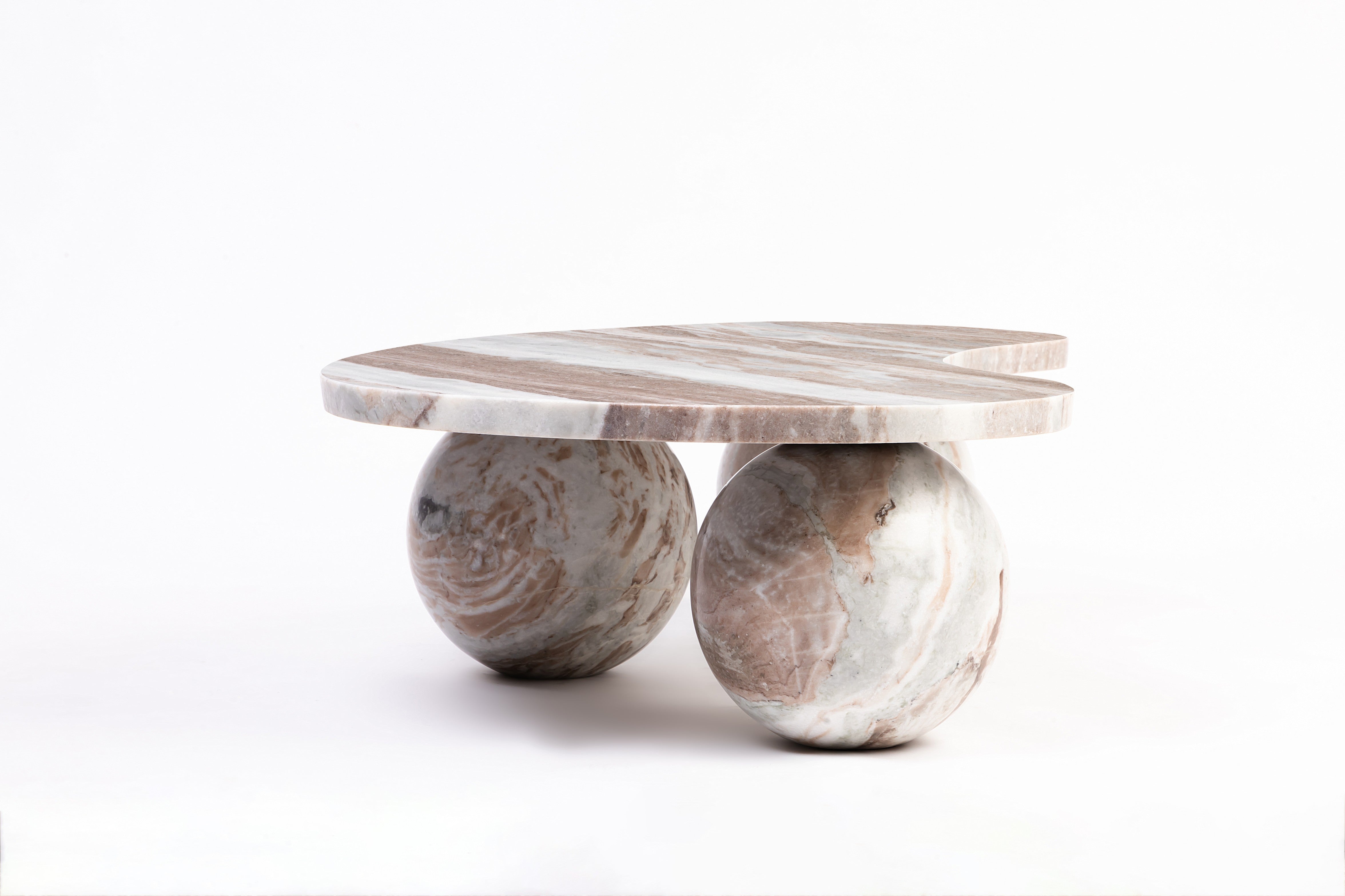 Sawar, Kinni Coffee Table