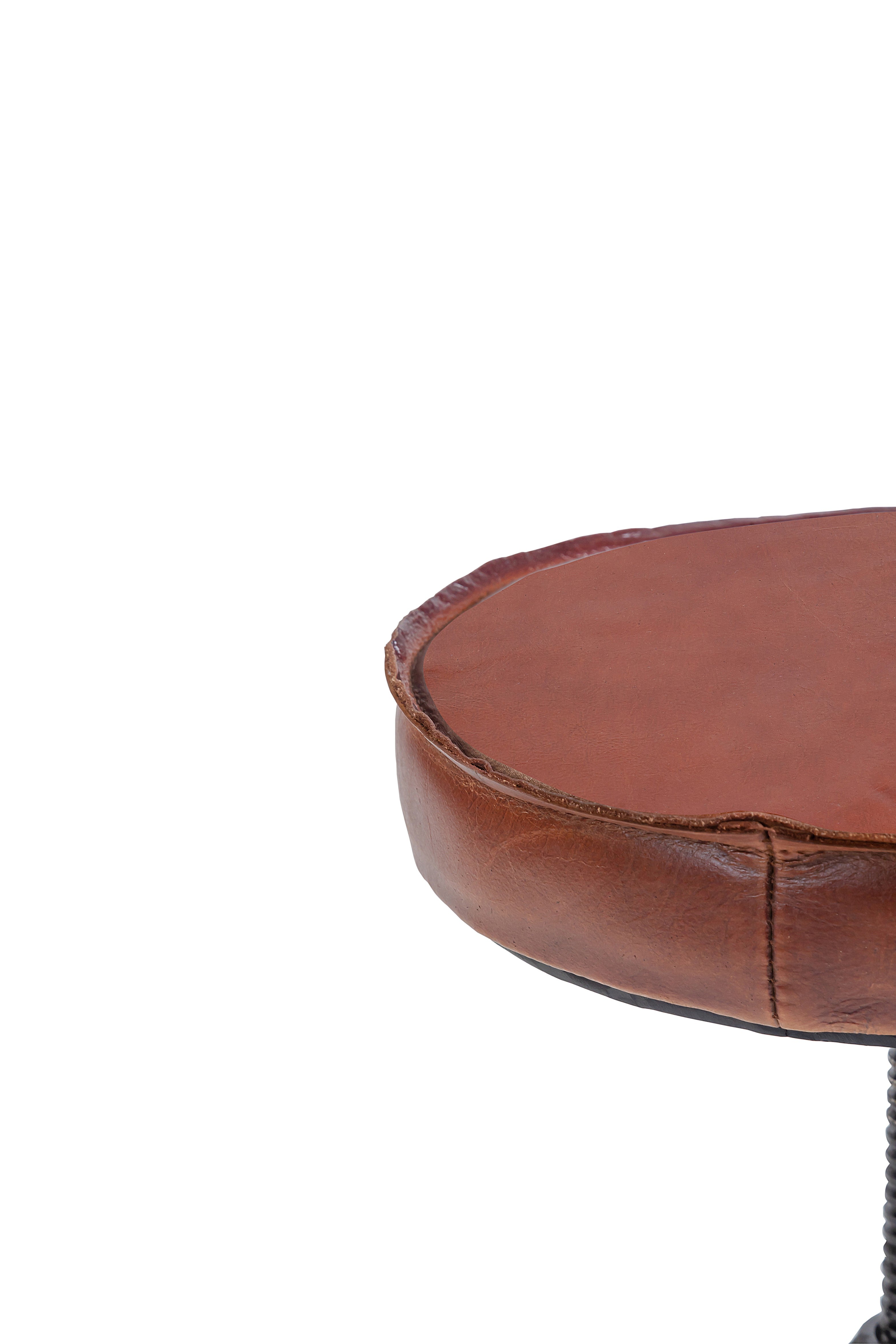 Étau Bar Stool