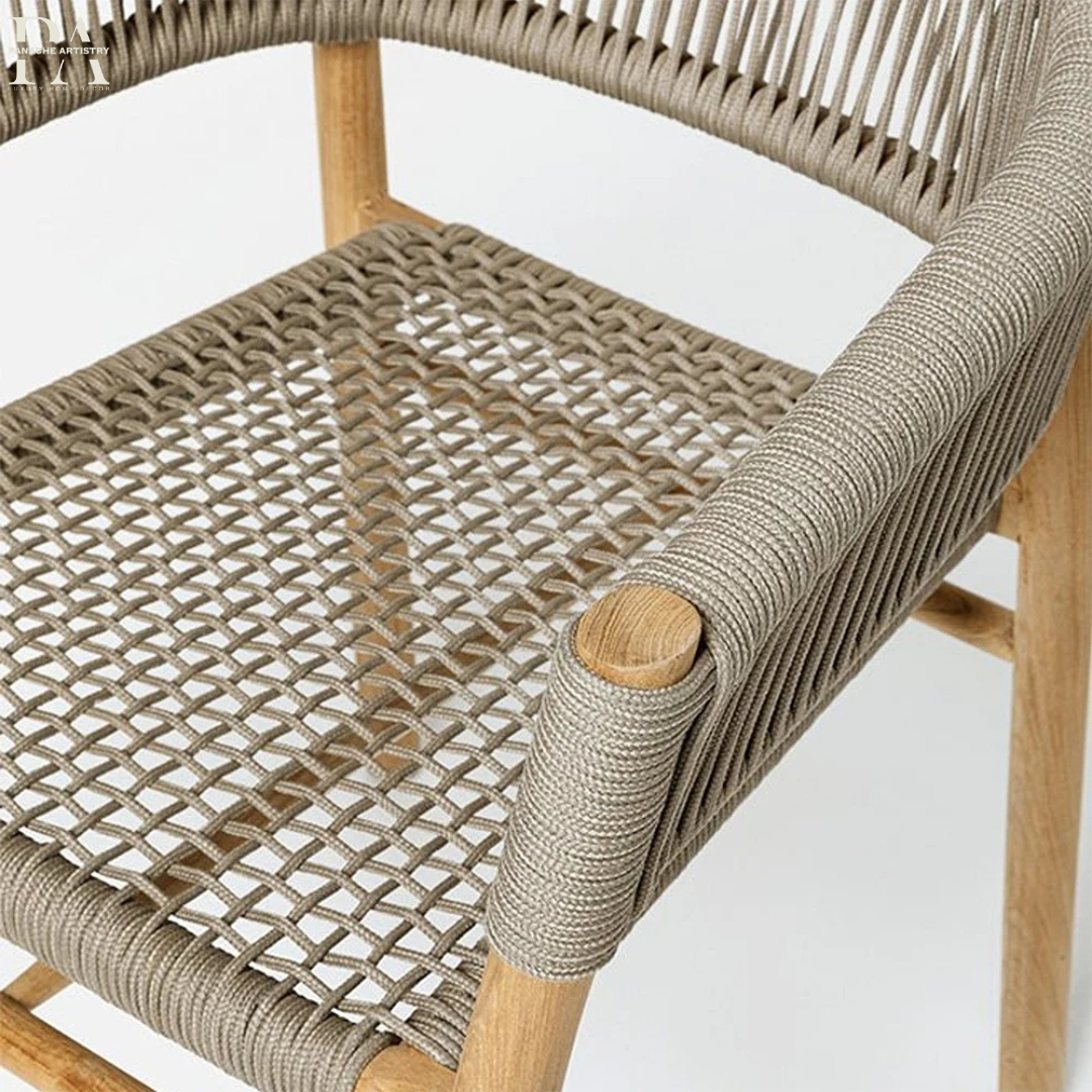 Kiva Lounge Chair