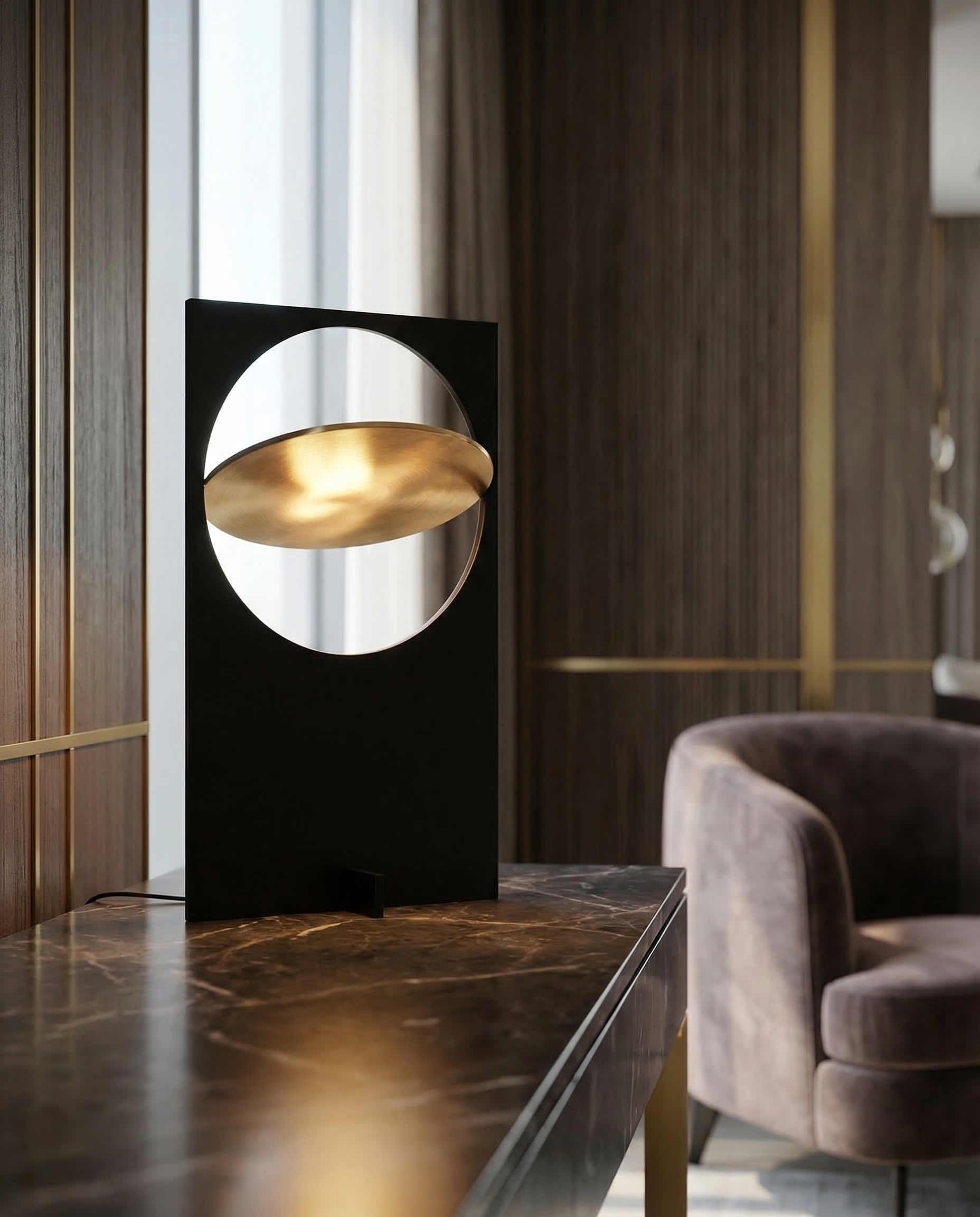 Valtren Disc Table Lamp