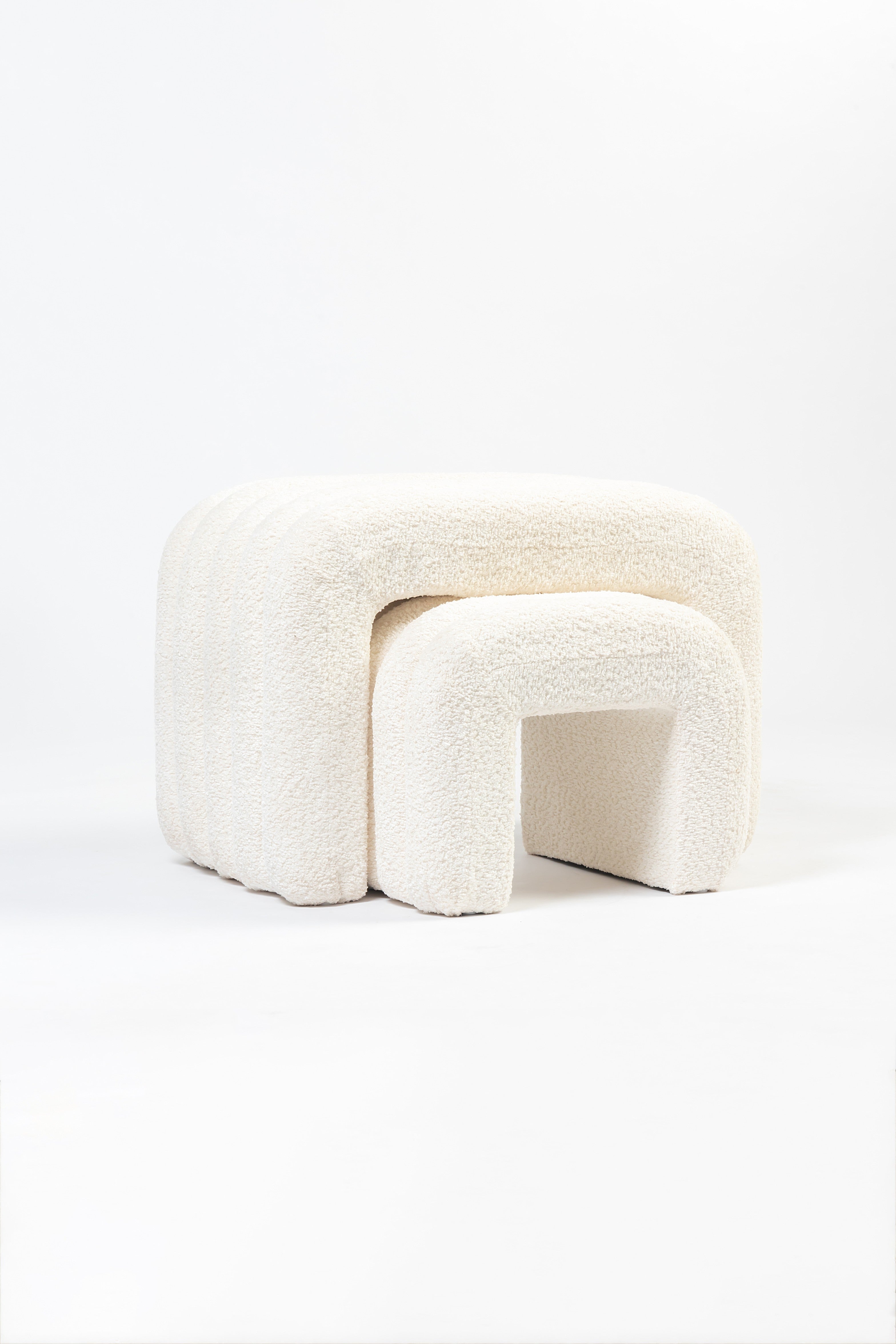 Arcus Pouf(White)