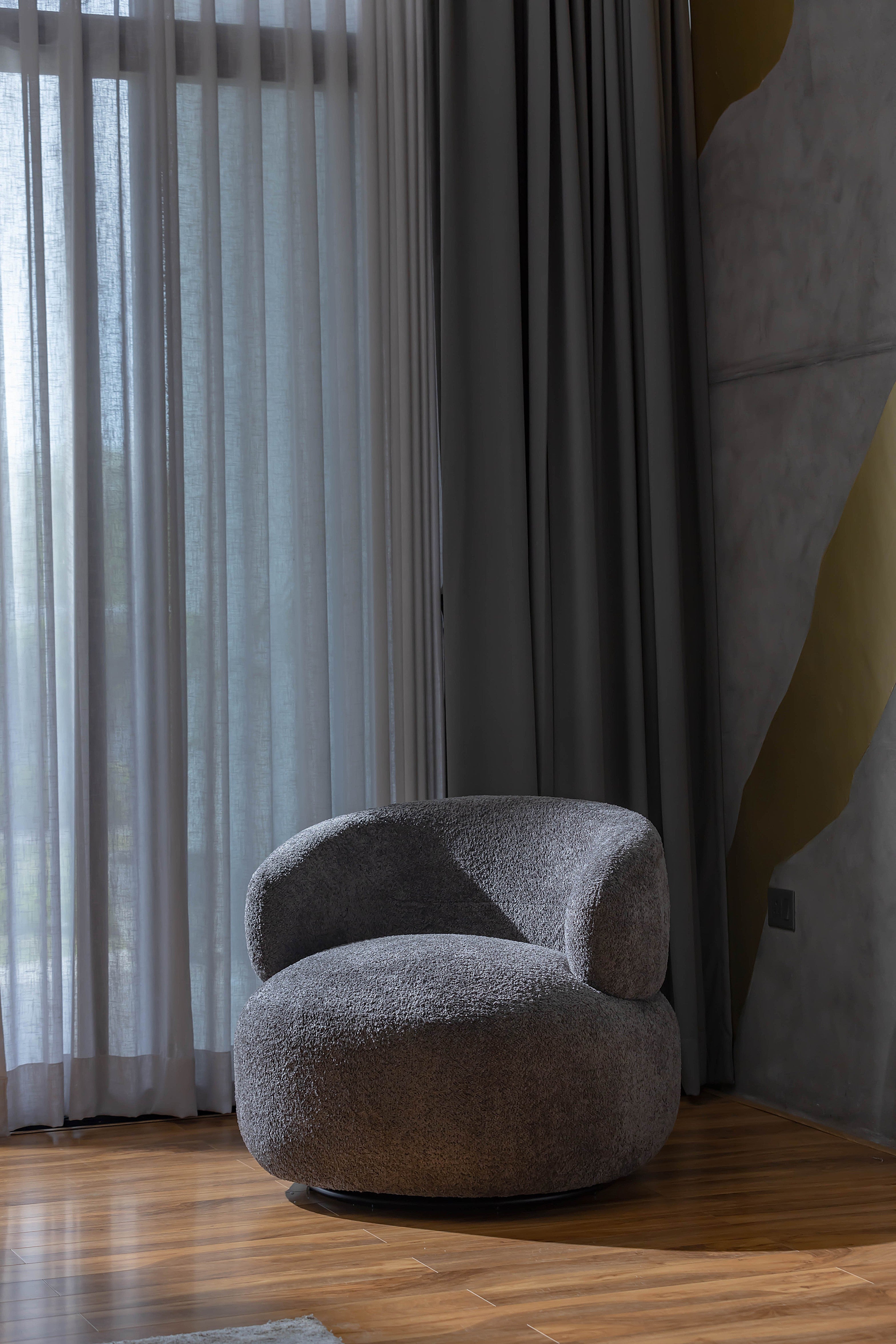 Galet Chair, Grey