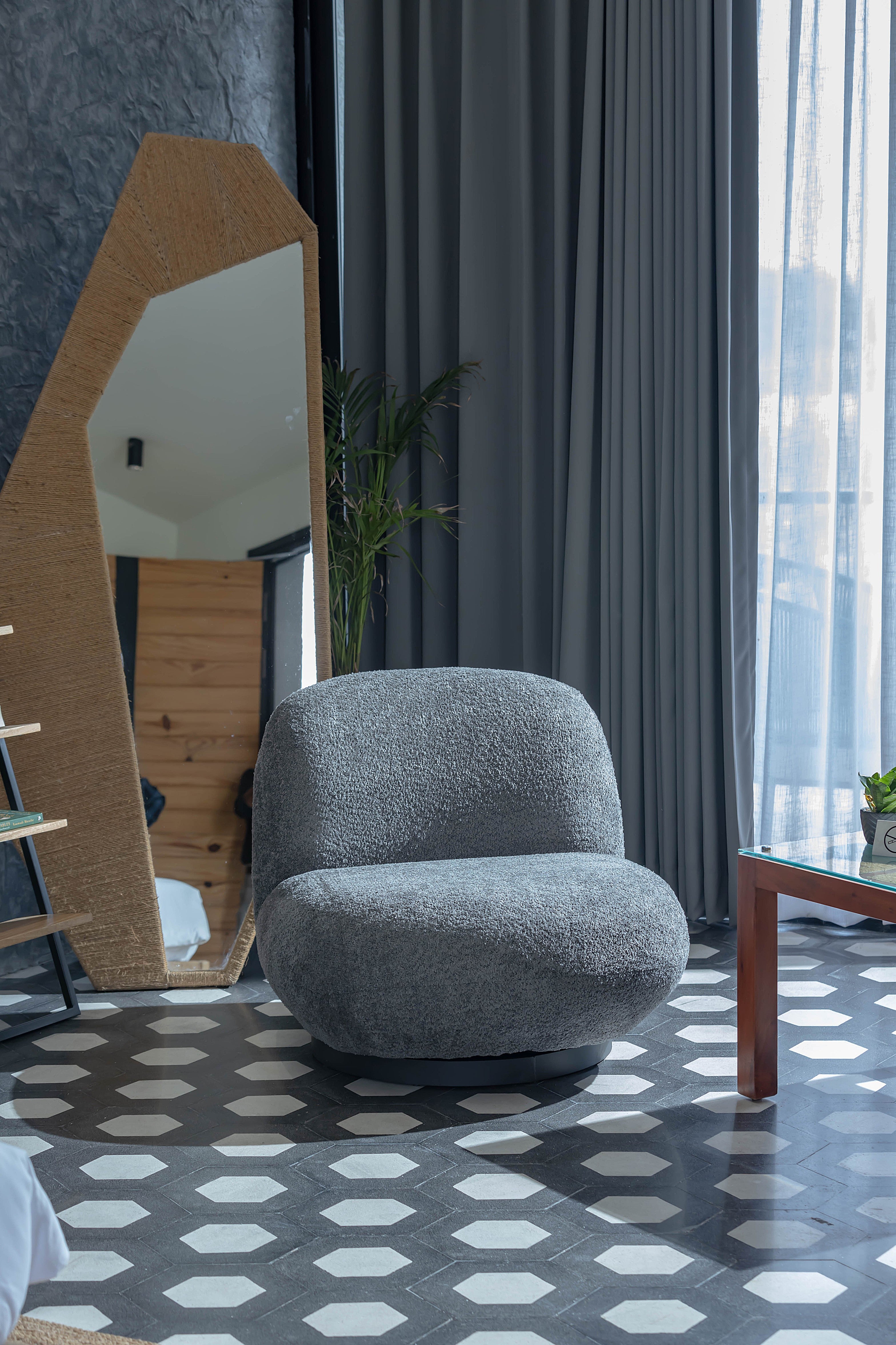 Nuvola Lounge Chair - Dark grey