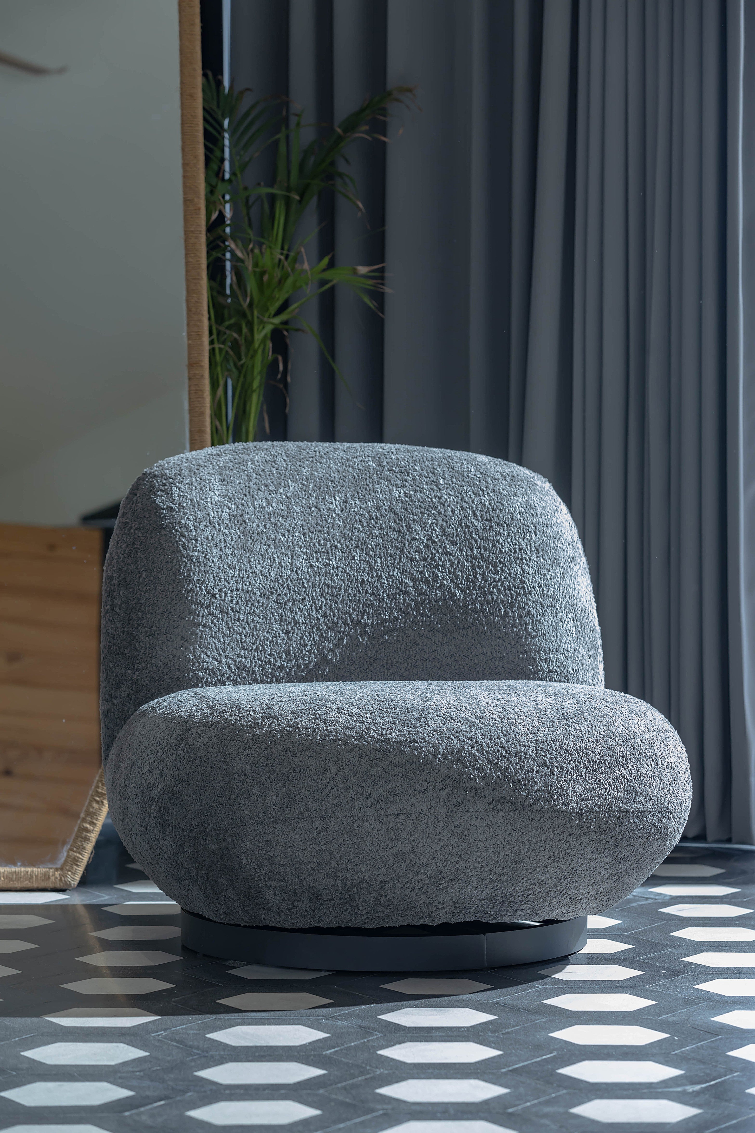 Nuvola Lounge Chair - Dark grey