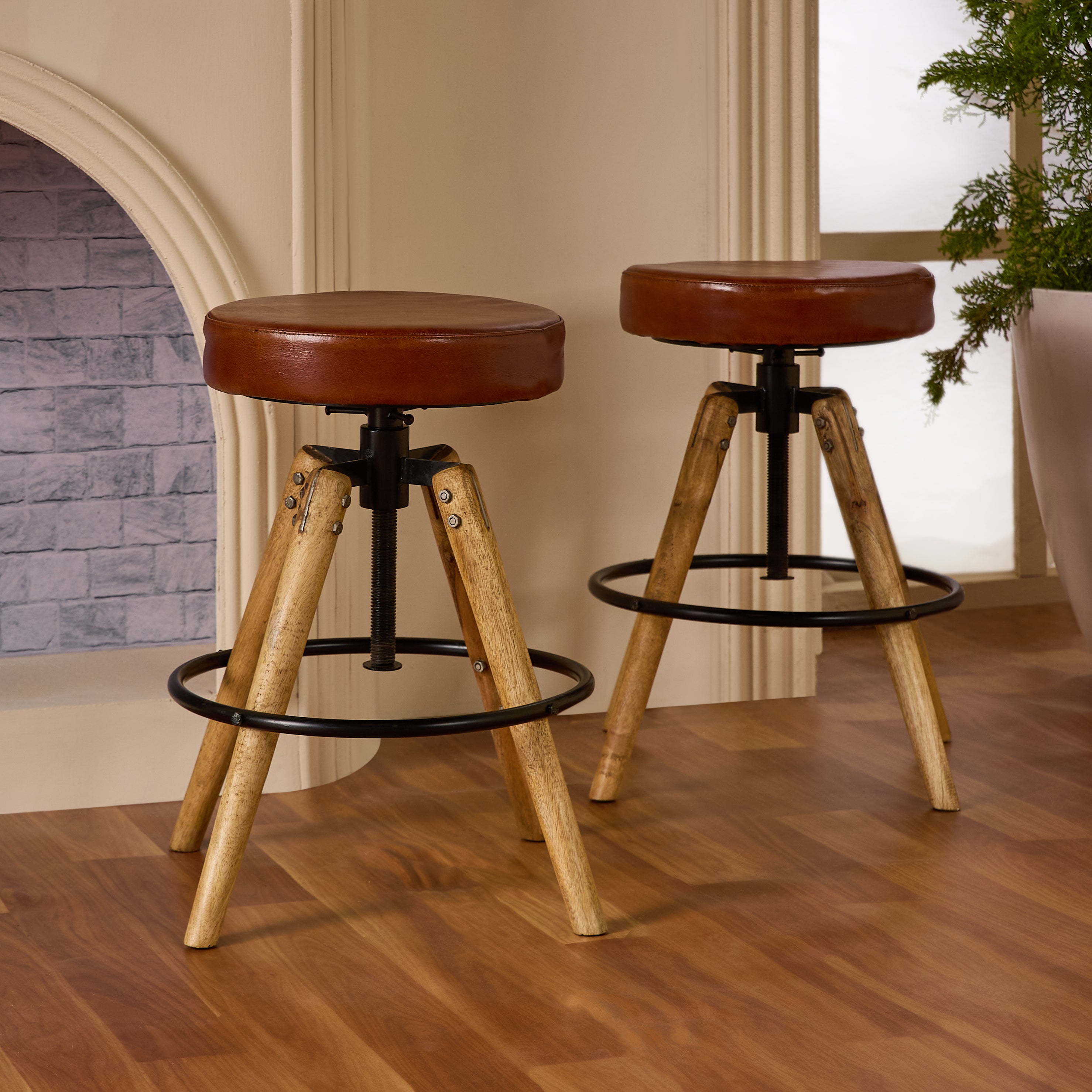 Trépied Counter Stool