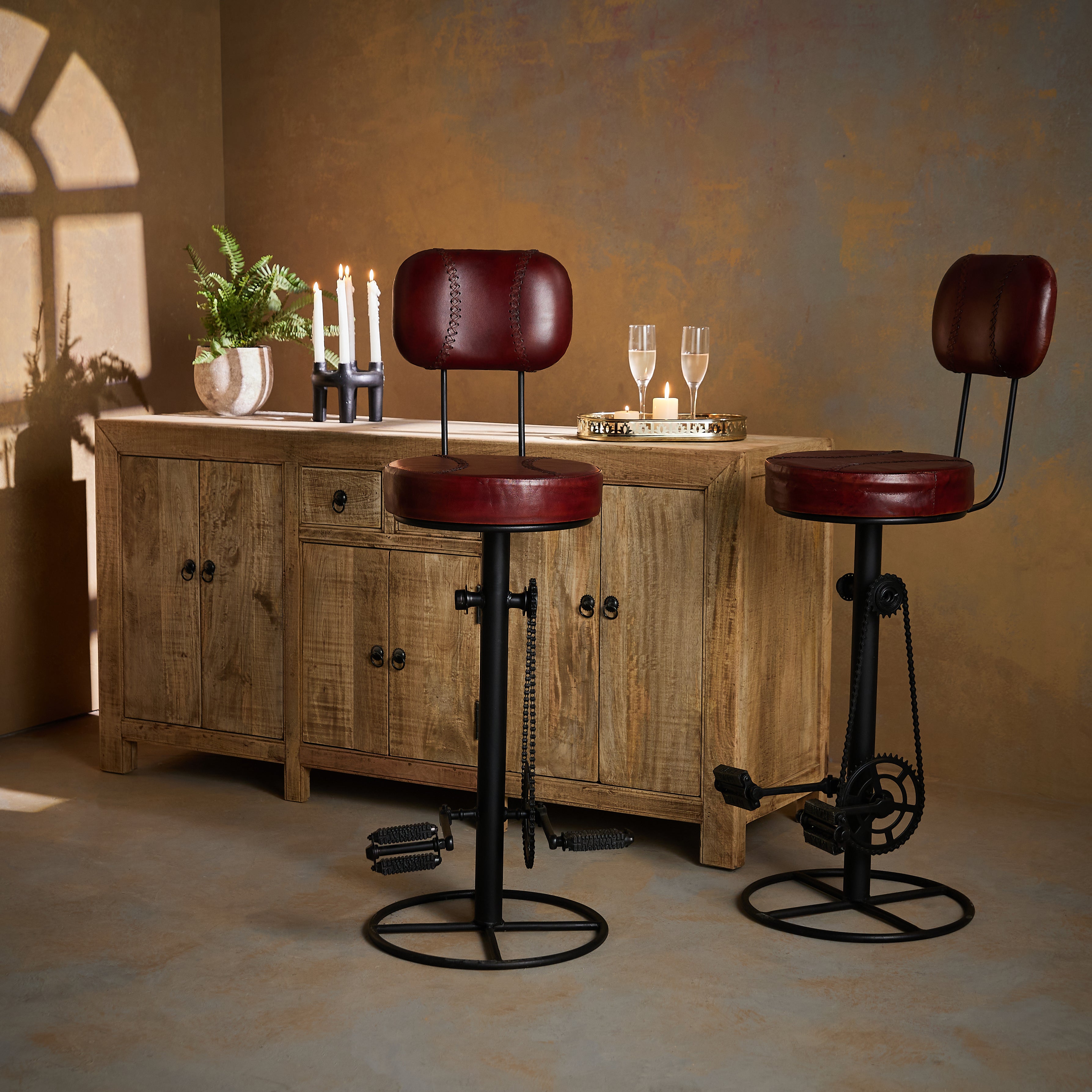 Sellier Bar Stool